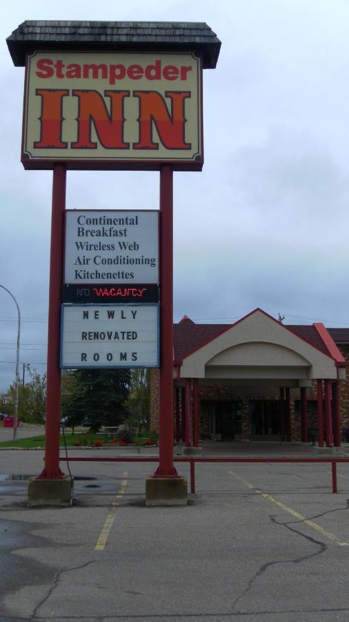 Ponoka Stampeder Inn מראה חיצוני תמונה